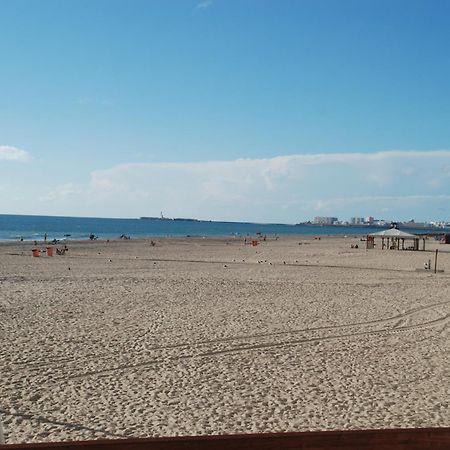 Brisas Estadio Playa Victoria กาดิซ ภายนอก รูปภาพ
